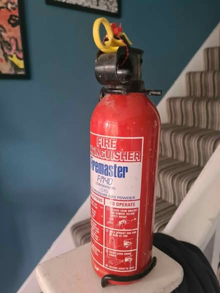 Photo of free small fire extinguisher (hop SE23) #1