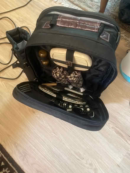 Photo of free Picnic backpack (Petworth/Columbia Heights) #2