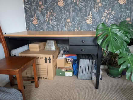 Photo of free Ikea desk (Cashes Green GL5) #1