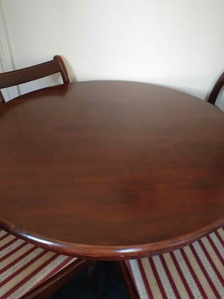 Photo of free Solid Oak Table and Chairs (Rayleigh SS6) #2