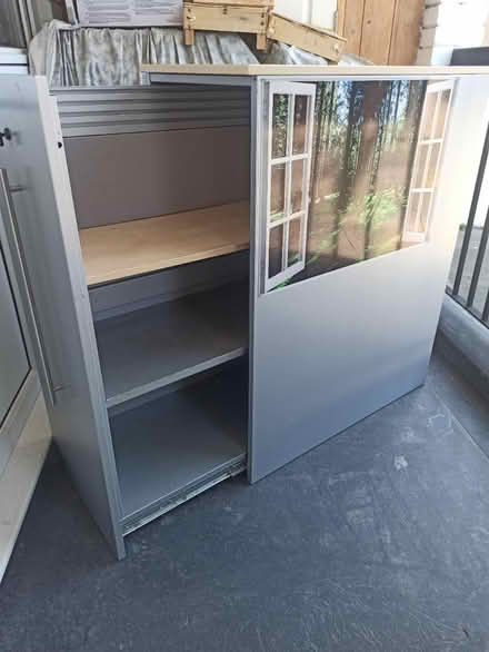 Photo of free Cabinet, with lock (E14) #2