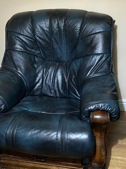 Photo of free Grand leather armchairs x 2 (North Ilford, IG1) #1