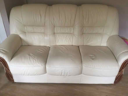 Photo of free Sofas & Chair (Gedling NG4) #1
