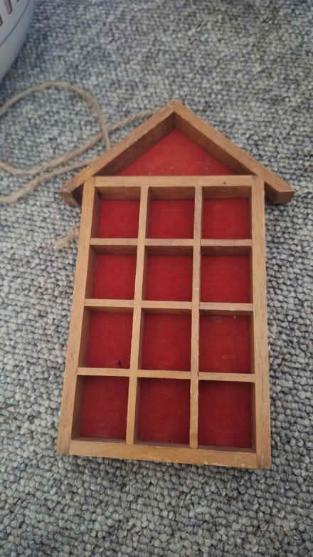 Photo of free Hanging thimble display (BS3) #1