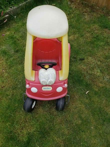 Photo of free Little Tykes Car (CH49) #1