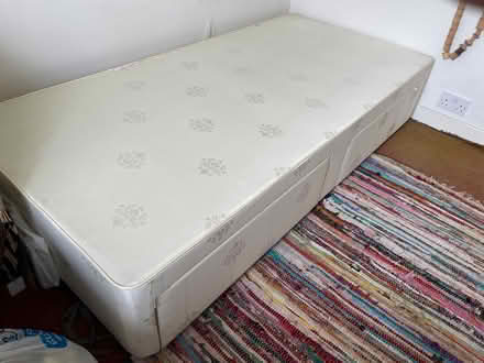 Photo of free Single divan bed with storage drawers (Kings Heath B30) #1