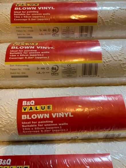 Photo of free White textured Wallpaper (Willesden green) #4