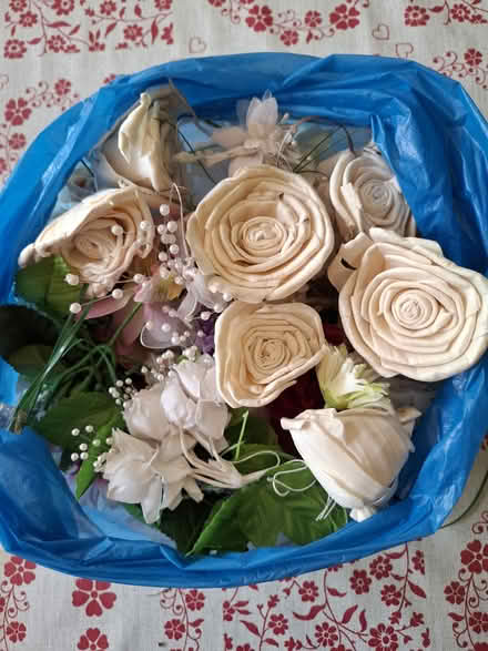 Photo of free Bag of paper roses (Walkley, S6) #1