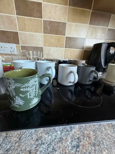Photo of free Cups/mugs and glasses (NE10) #2