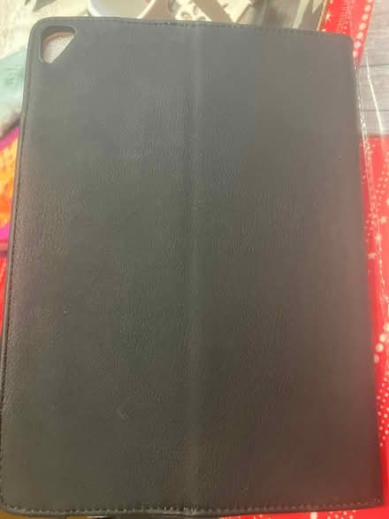 Photo of free iPad cover (Finchampstead RG40) #2