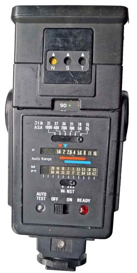 Photo of free Flashgun - Hanimex TZ328 (Pinkneys Green SL6) #1