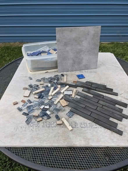 Photo of free Tiles (Wayne, Annapolis/Wayne Rd) #1