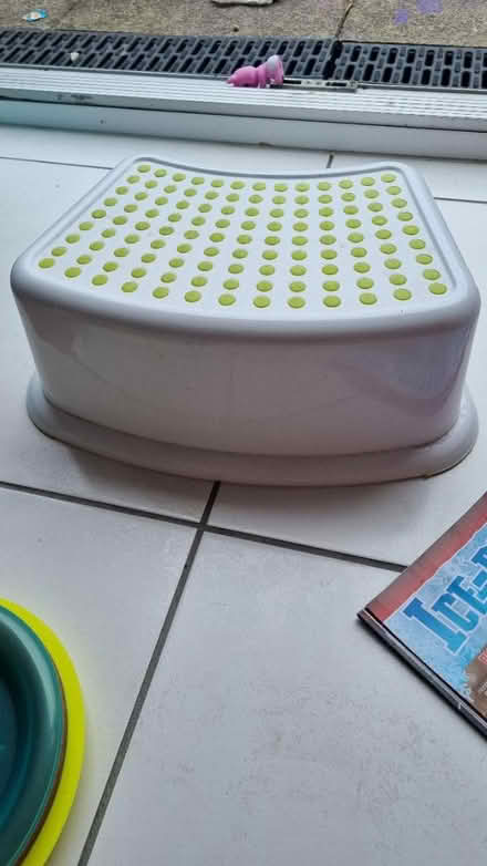 Photo of free Kid's Step (Locksheath SO31) #1