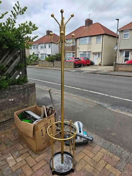Photo of free Coat stand and vacuum cleaner (Cowley OX4) #1