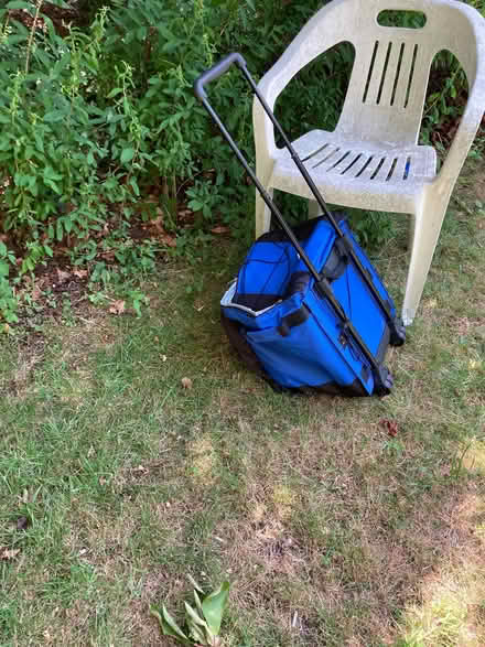 Photo of free Insulated bag with wheels for transporting picnics etc (New Marston OX3) #2
