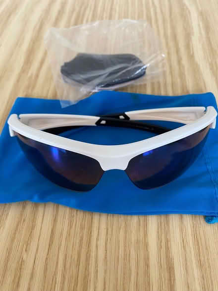 Photo of free Sunglasses (Lye Valley OX3) #1