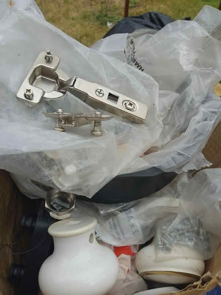 Photo of free Kitchen unit parts (Summertown OX2) #1