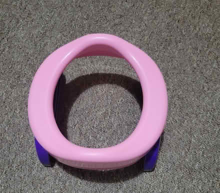 Photo of free Toilet seat (Whetstone, N20) #1