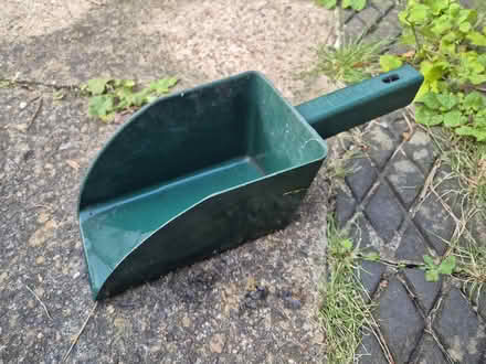 Photo of free Large plastic scoop (Iffley Road OX4) #1
