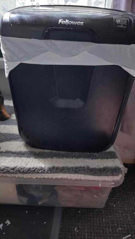 Photo of free Paper shredder (Denholme BD13) #2