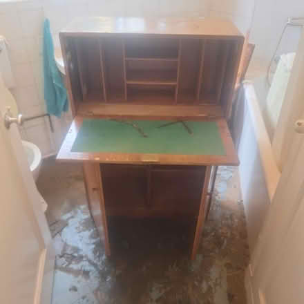 Photo of free wood writing bureau (B16) #1