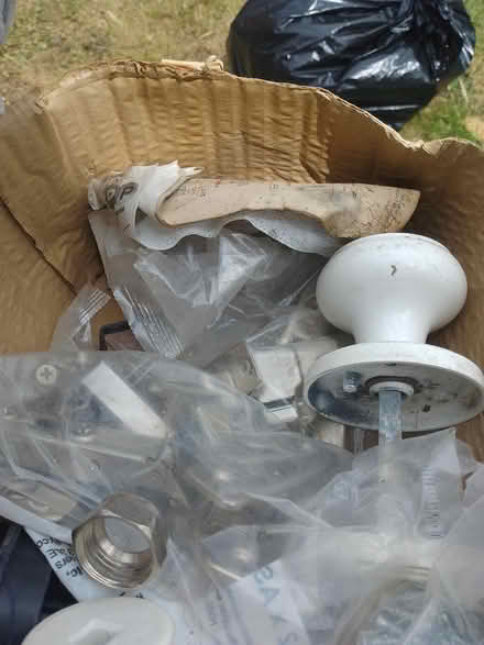 Photo of free Kitchen unit parts (Summertown OX2) #2