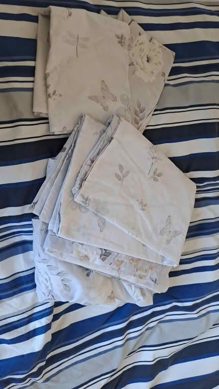 Photo of free 2x single duvet covers +slips (Bramley, Hants RG26) #3