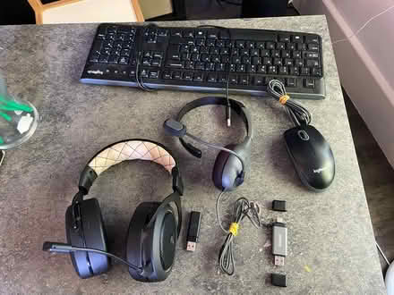 Photo of free misc computer accessories (Chiswick, W4) #1