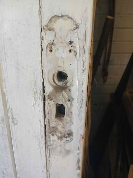 Photo of free Old garage door. Vintage 70s (New York NE29) #4