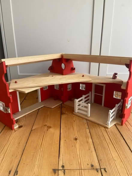 Photo of free Schleich horse stable (St Margarets TW1) #2