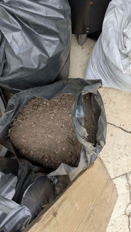 Photo of free topsoil (Fiveways BN1) #1