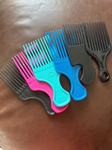 Photo of free Hair picks - will split (Common Edge FY4) #1