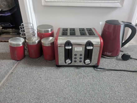 Photo of free Kitchen kettle/toaster/cannisters (ME5 walderslade) #1