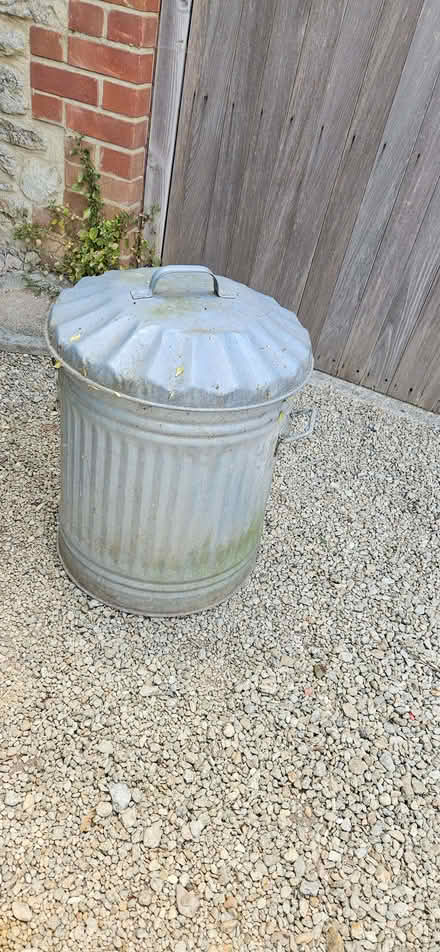 Photo of free Galvanised metal dustbin (Stanford in the Vale SN7) #1