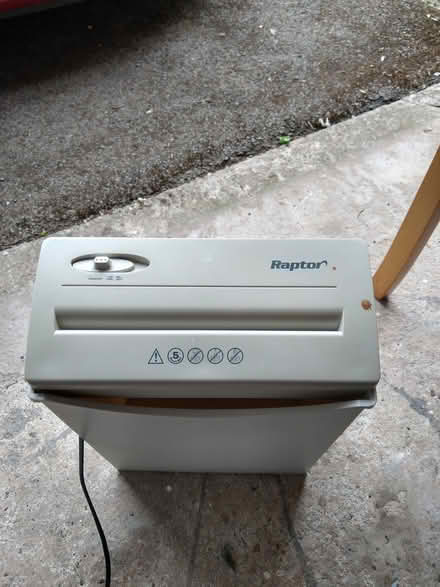 Photo of free Paper Shredder (Luston HR6) #1