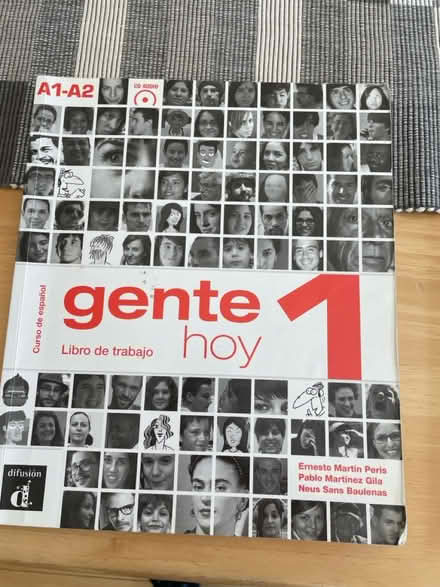 Photo of free Spanish language books (KT13 Weybridge) #2