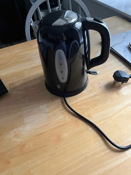 Photo of free Electric kettle (Knotty Ash L14) #1