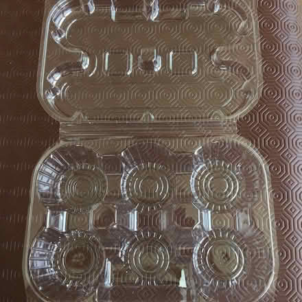 Photo of free Plastic cake trays (CT2) #1