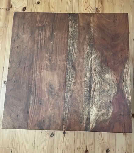 Photo of free 2 small coffee tables (South Croydon CR2) #4