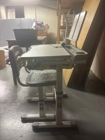Photo of free Kids studying desk (Glenview) #2