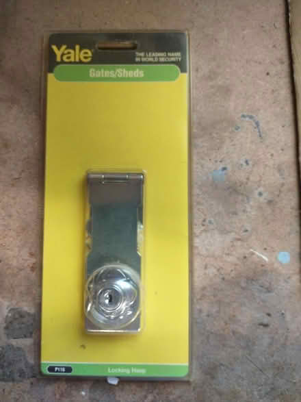 Photo of free locking hasp (Queen Edith's CB1) #1