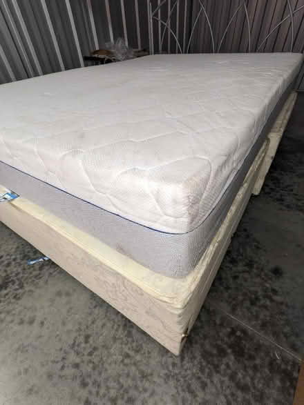 Photo of free Double Bed with Well Sleep Mattress (Battlefield Enterprise Park SY1) #4