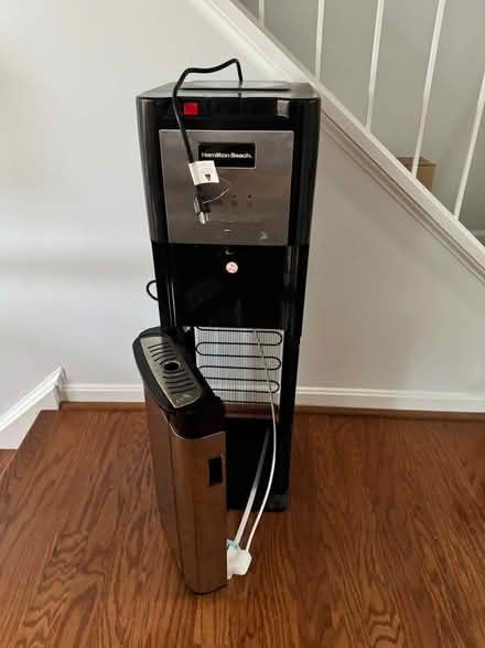 Photo of free 5 gallon water cooler (Alexandria, VA) #1