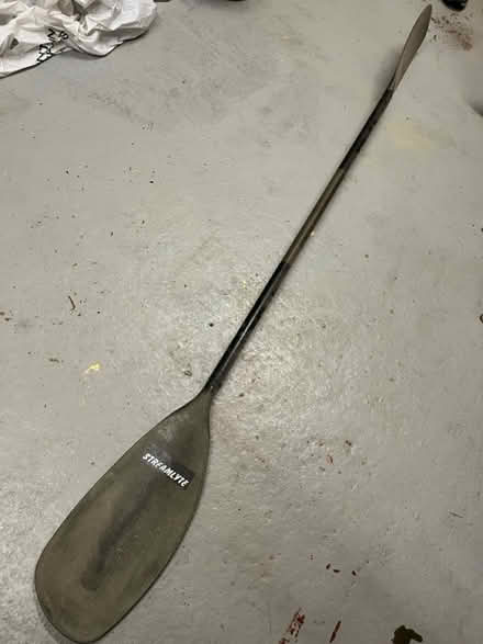 Photo of free Kayak paddle (AL5 Harpenden) #1
