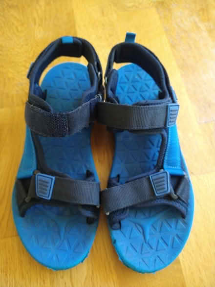 Photo of free Size 6 next blue sandals (Chesham Bois HP6) #2