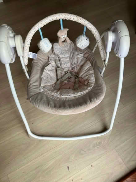 Photo of free Automatic Baby Rocker (North Abingdon OX14) #4