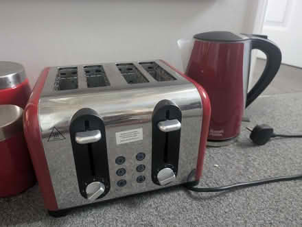 Photo of free Kitchen kettle/toaster/cannisters (ME5 walderslade) #2
