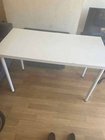 Photo of free Desk (B29) #1