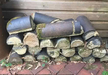 Photo of free Staffordshire Blue coping bricks (Townsend AL3) #2