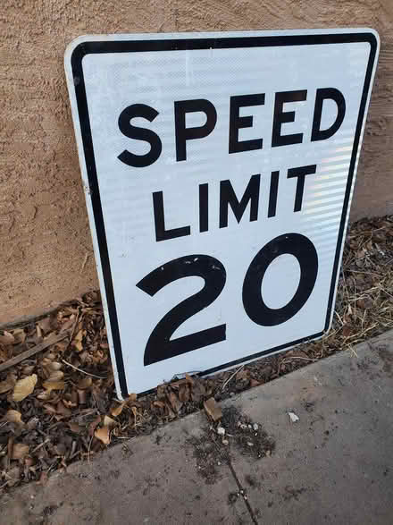 Photo of free Speed Limit sign (NE Carlisle and Indian School) #1